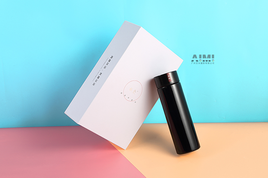 日用品保温瓶拍摄：与“极爱”合作案例