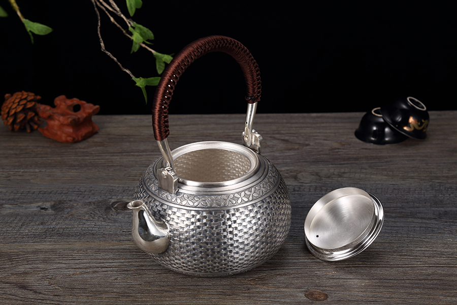 生活用品银壶拍摄：与钱生生合作案例