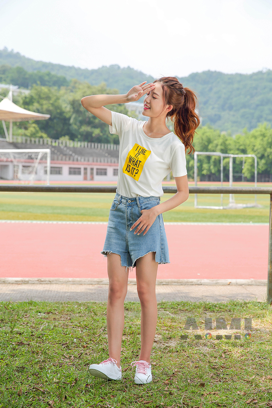 模特拍摄女鞋：与人本合作案例