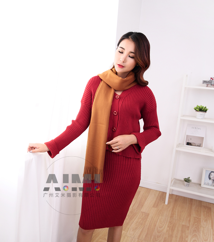 围巾<a href=https://www.airmie.cn/shijuesheying/fuzhuang/ target=_blank class=infotextkey>模特拍摄</a> 服装配饰场景摄影