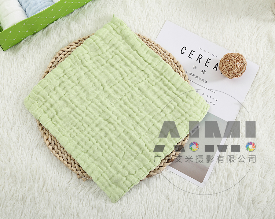 婴儿小方巾场景拍摄：与安织爱合作案例