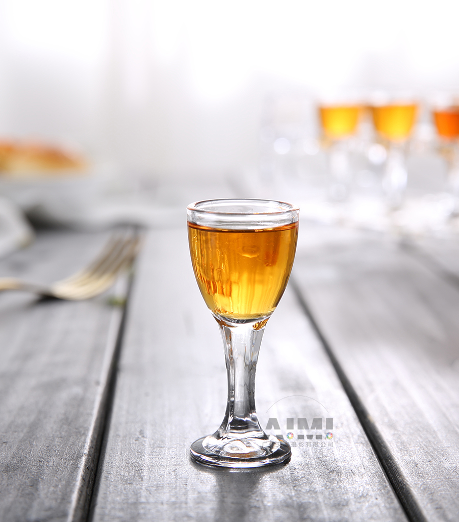 杯子场景摄影 玻璃杯白底场景拍摄