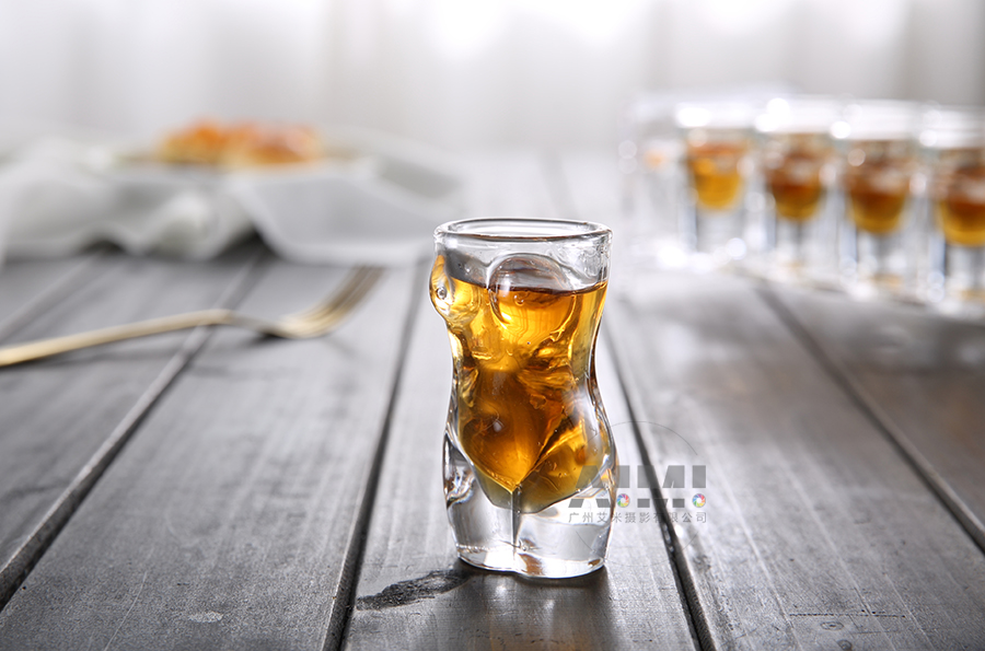 杯子场景摄影 玻璃杯白底场景拍摄