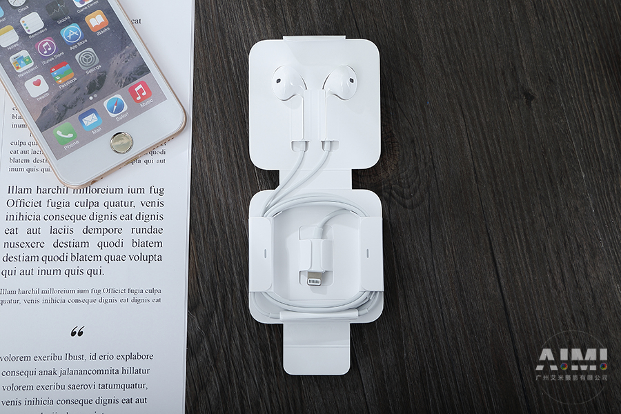 耳机拍照:与iPhone耳机合作案例