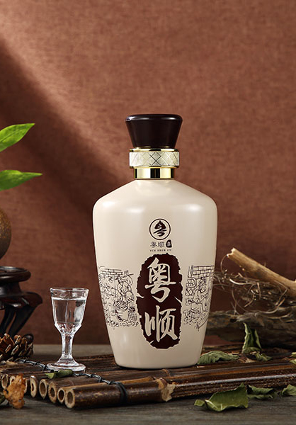 Guangzhou White Wine Photography Company Wine Product Creative Photography