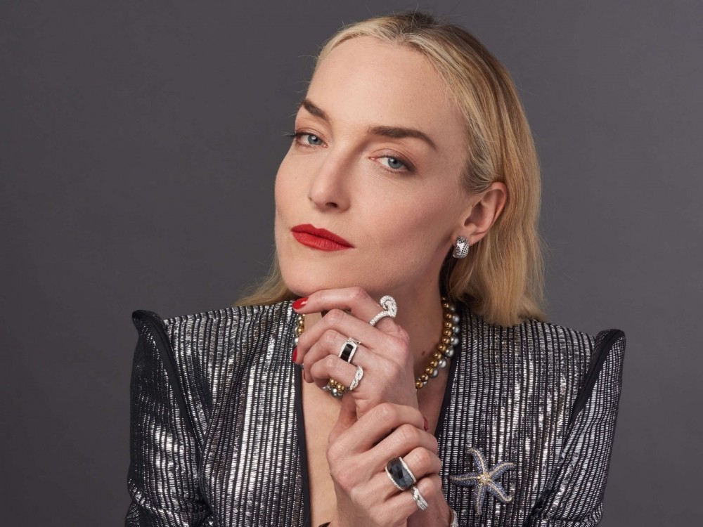 <a href=https://www.airmie.cn/shijuesheying/chanpinsheying/shipinpaishe/2485.html target=_blank class=infotextkey>珠宝拍摄</a>